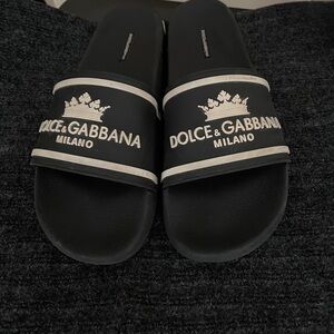 Dolce & Gabbana Black and White Logo Slides